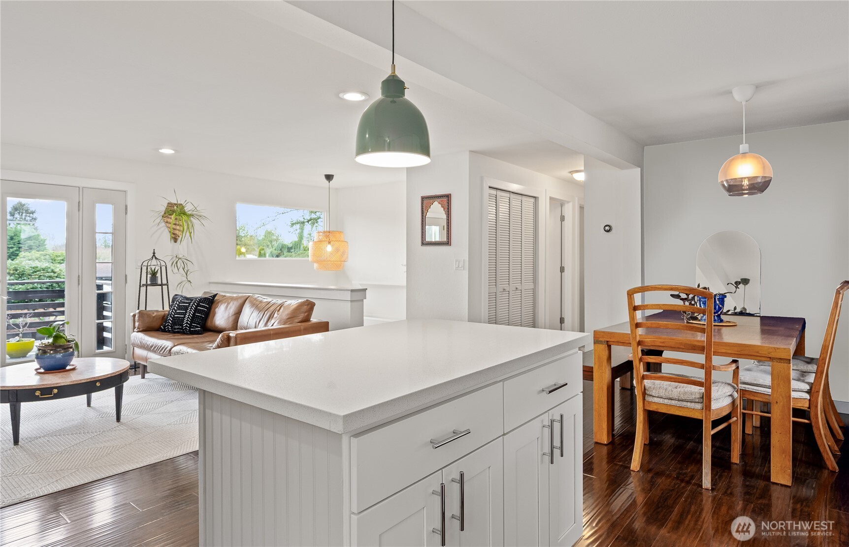 215 Hubbard Road , Lynnwood, WA 98036