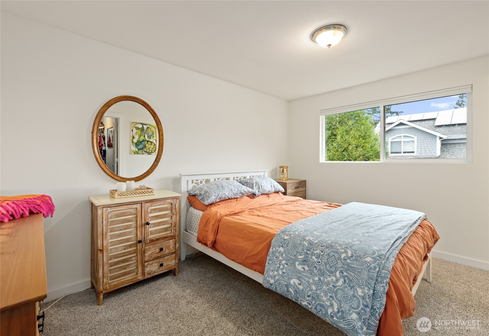 215 Hubbard Road , Lynnwood, WA 98036