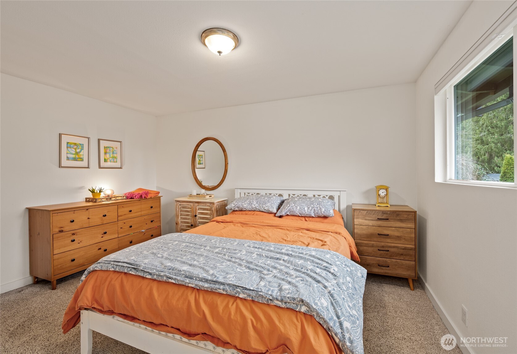 215 Hubbard Road , Lynnwood, WA 98036