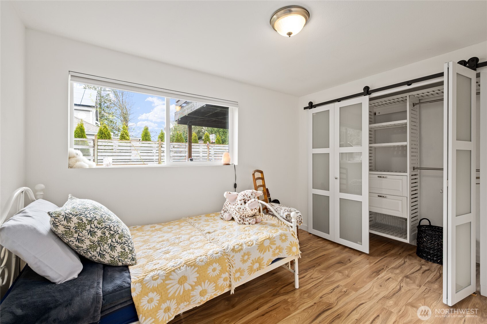 215 Hubbard Road , Lynnwood, WA 98036