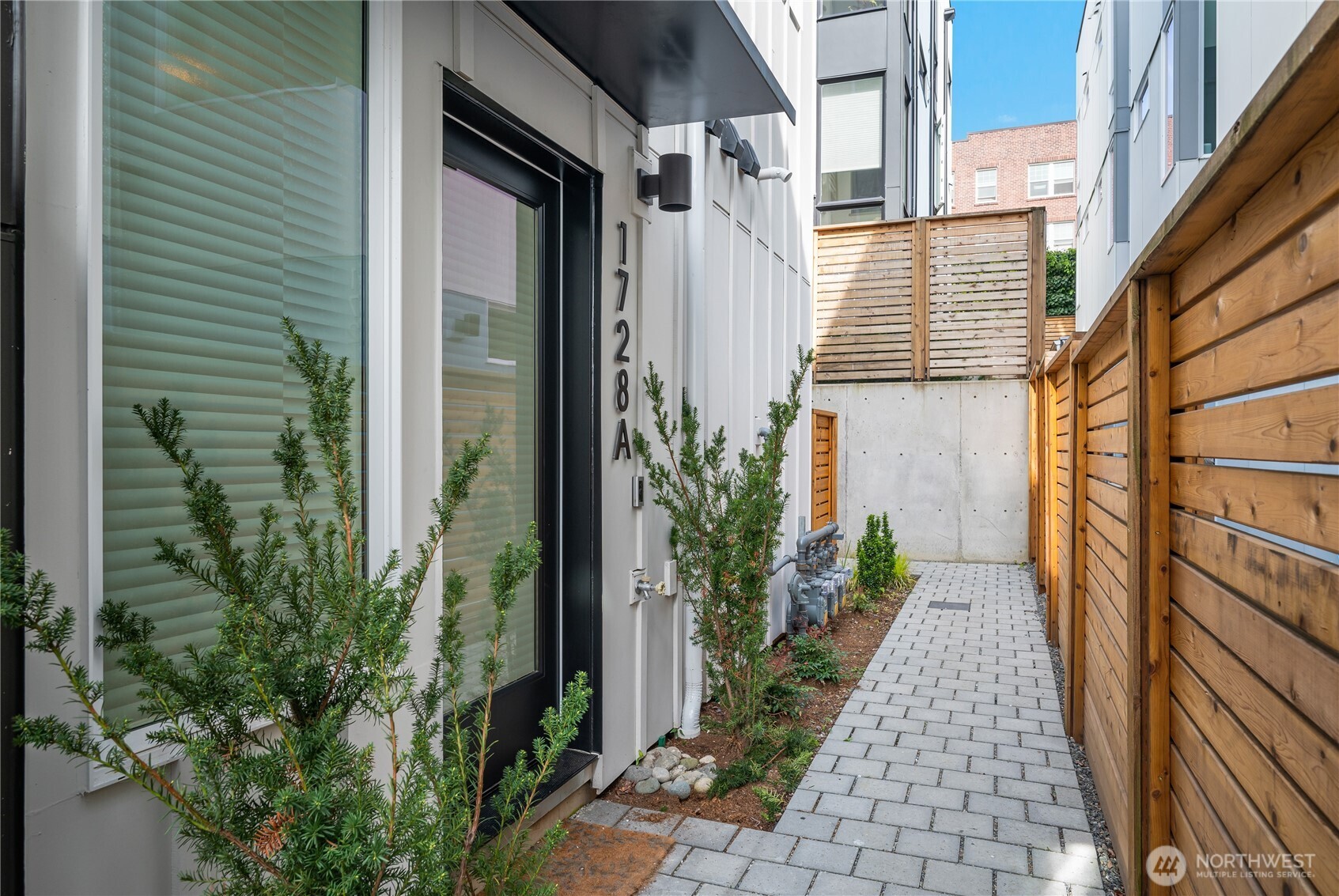 1728 11th Avenue #A, Seattle, WA 98122-2458