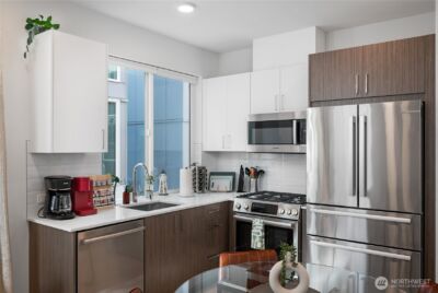 1728 11th Avenue #A, Seattle, WA 98122-2458 - Photo 12