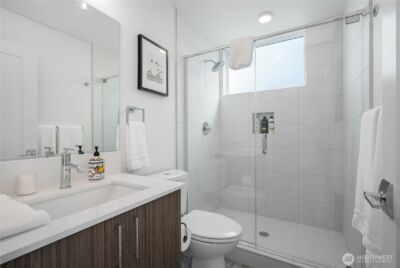 1728 11th Avenue #A, Seattle, WA 98122-2458 - Photo 18