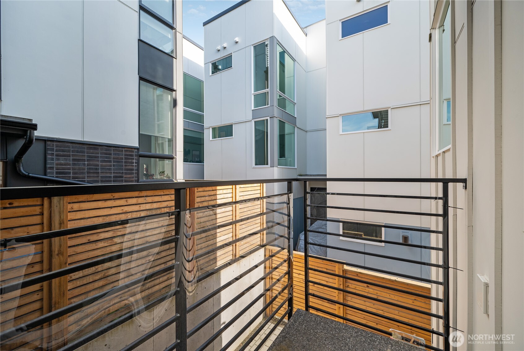 1728 11th Avenue #A, Seattle, WA 98122-2458