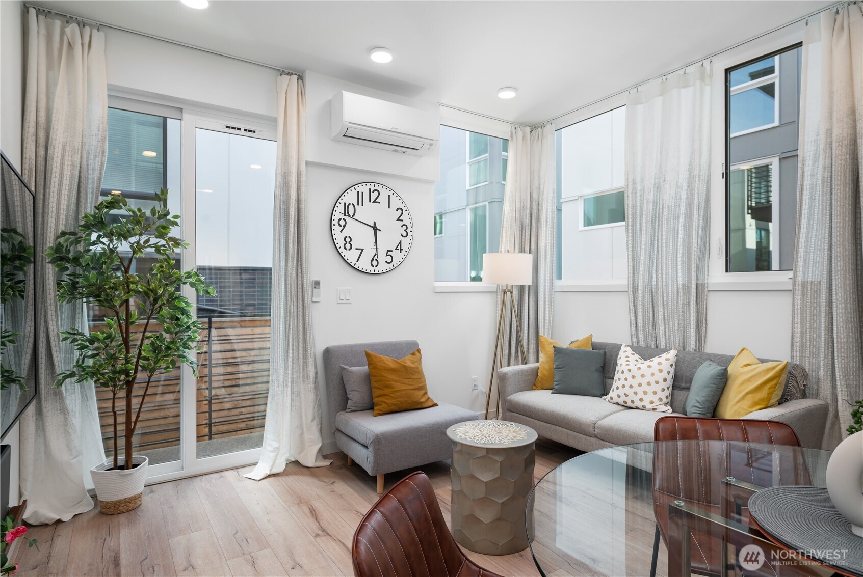 1728 11th Avenue #A, Seattle, WA 98122-2458