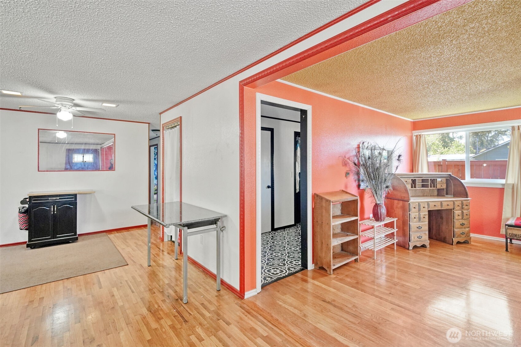 6965 E E Street , Tacoma, WA 98404