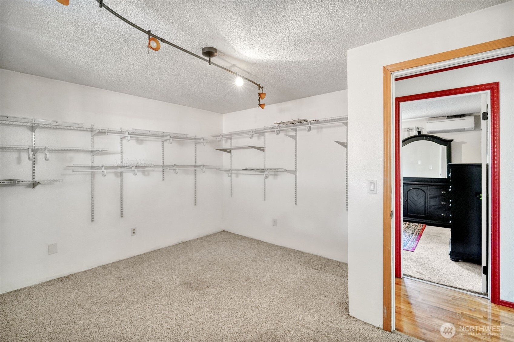 6965 E E Street , Tacoma, WA 98404