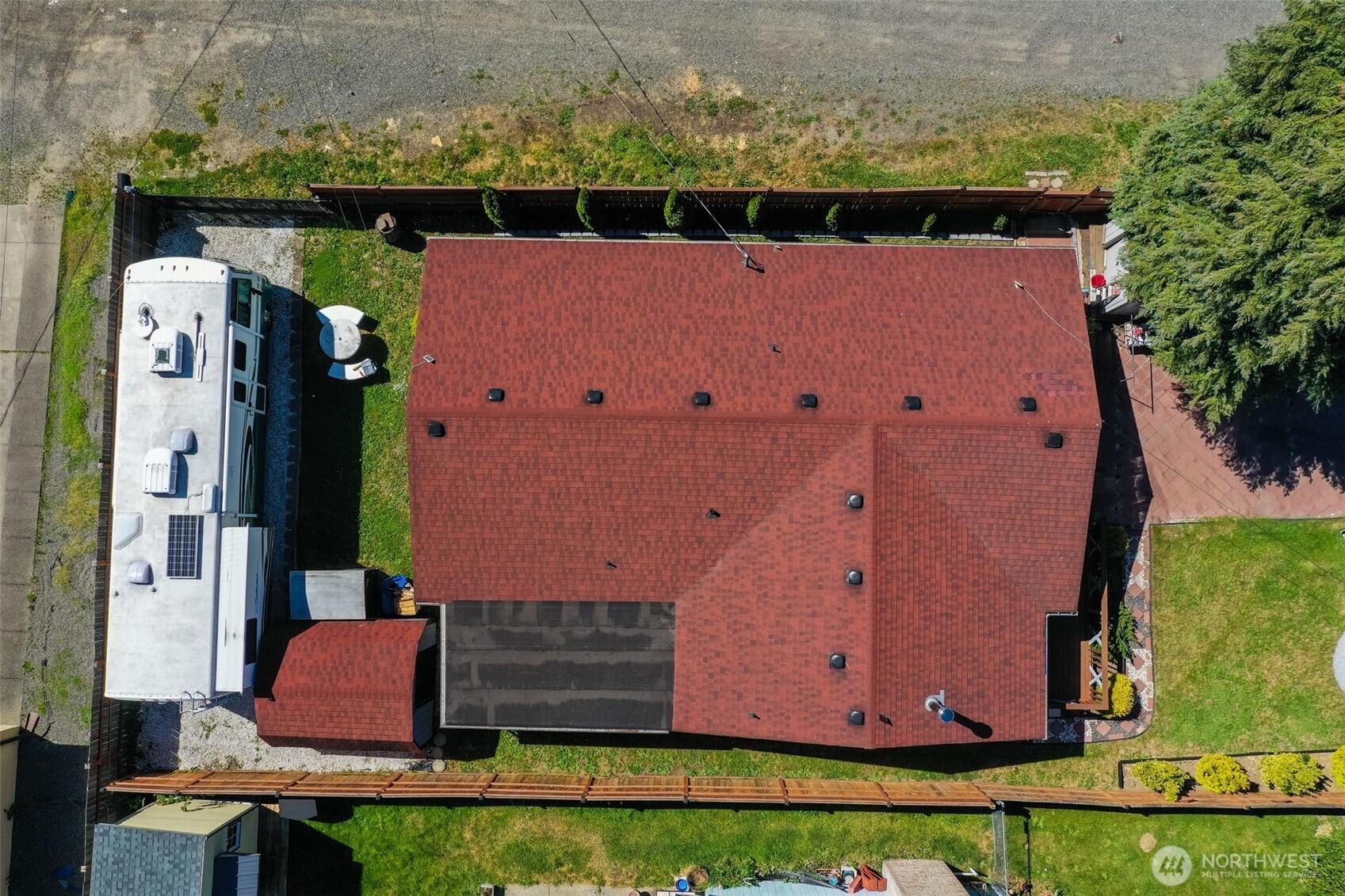 6965 E E Street , Tacoma, WA 98404