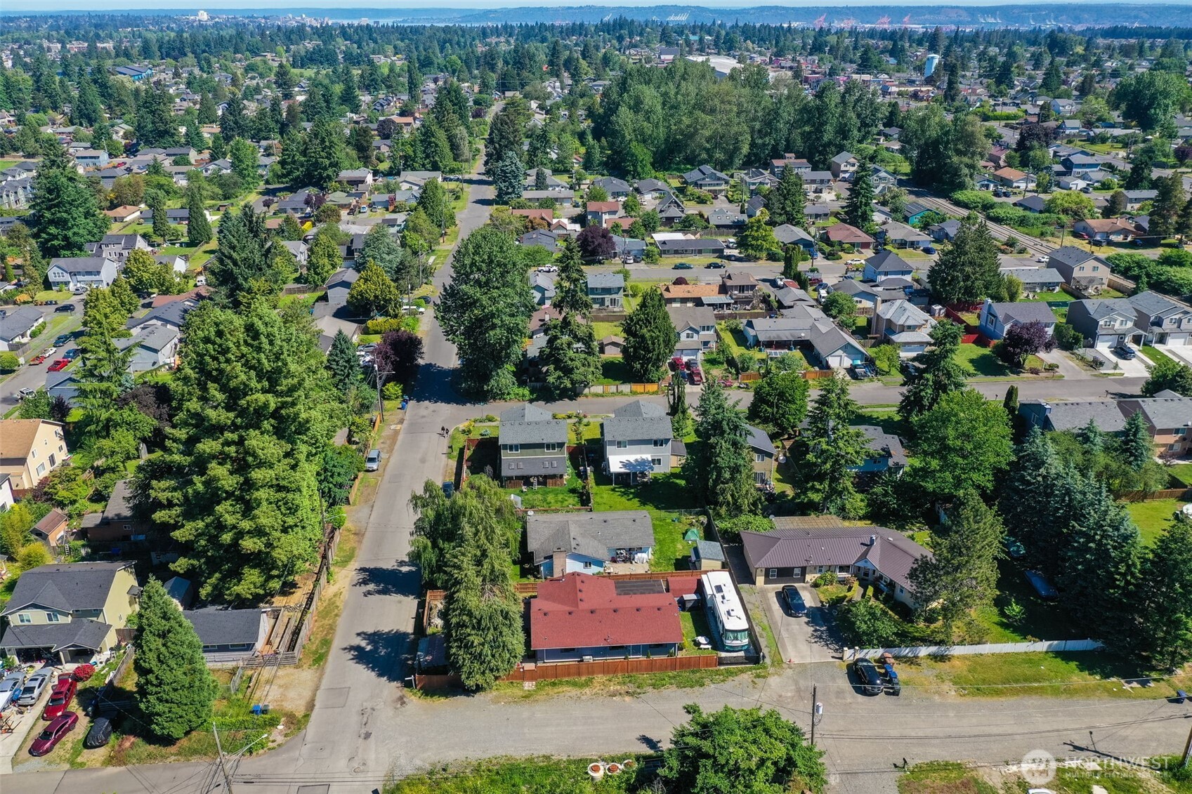 6965 E E Street , Tacoma, WA 98404