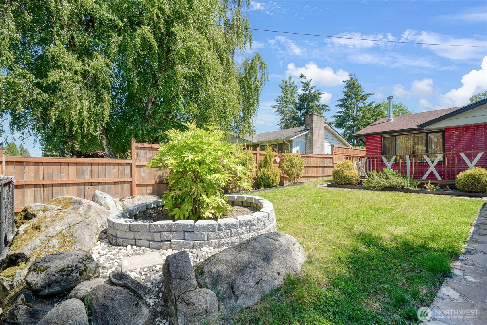 6965 E E Street , Tacoma, WA 98404