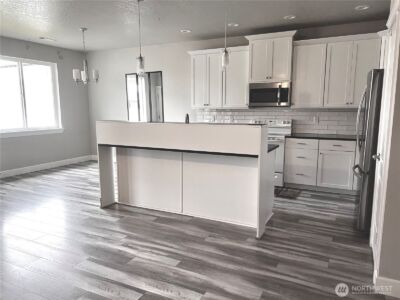 1120 E Mt Adams St. , Othello, WA 99344 - Photo 6