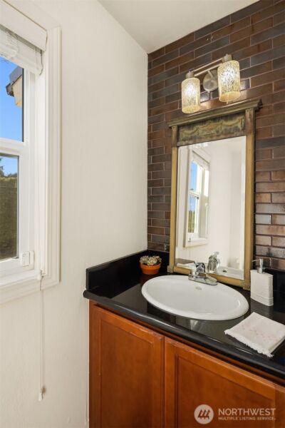 2414 79th Avenue NE, Medina, WA 98039 - Photo 15