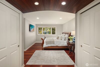 2414 79th Avenue NE, Medina, WA 98039 - Photo 17