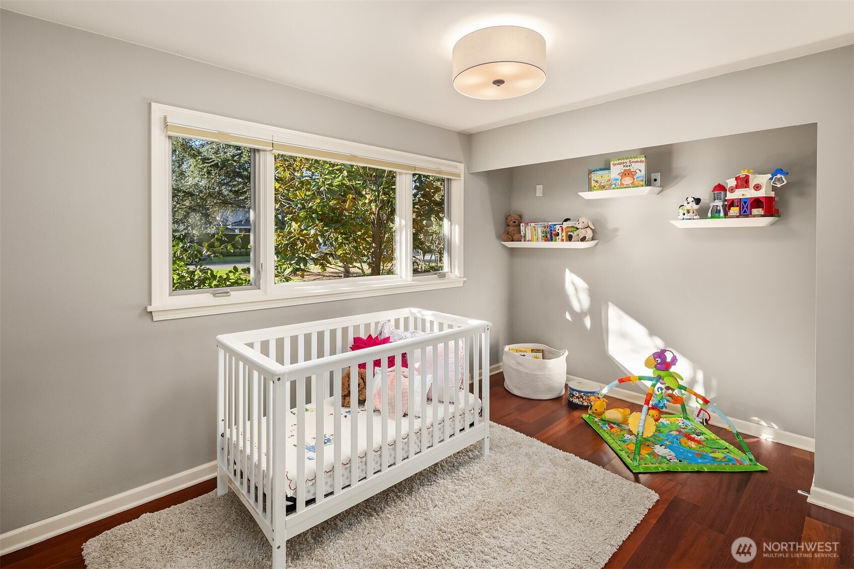 2414 79th Avenue NE, Medina, WA 98039