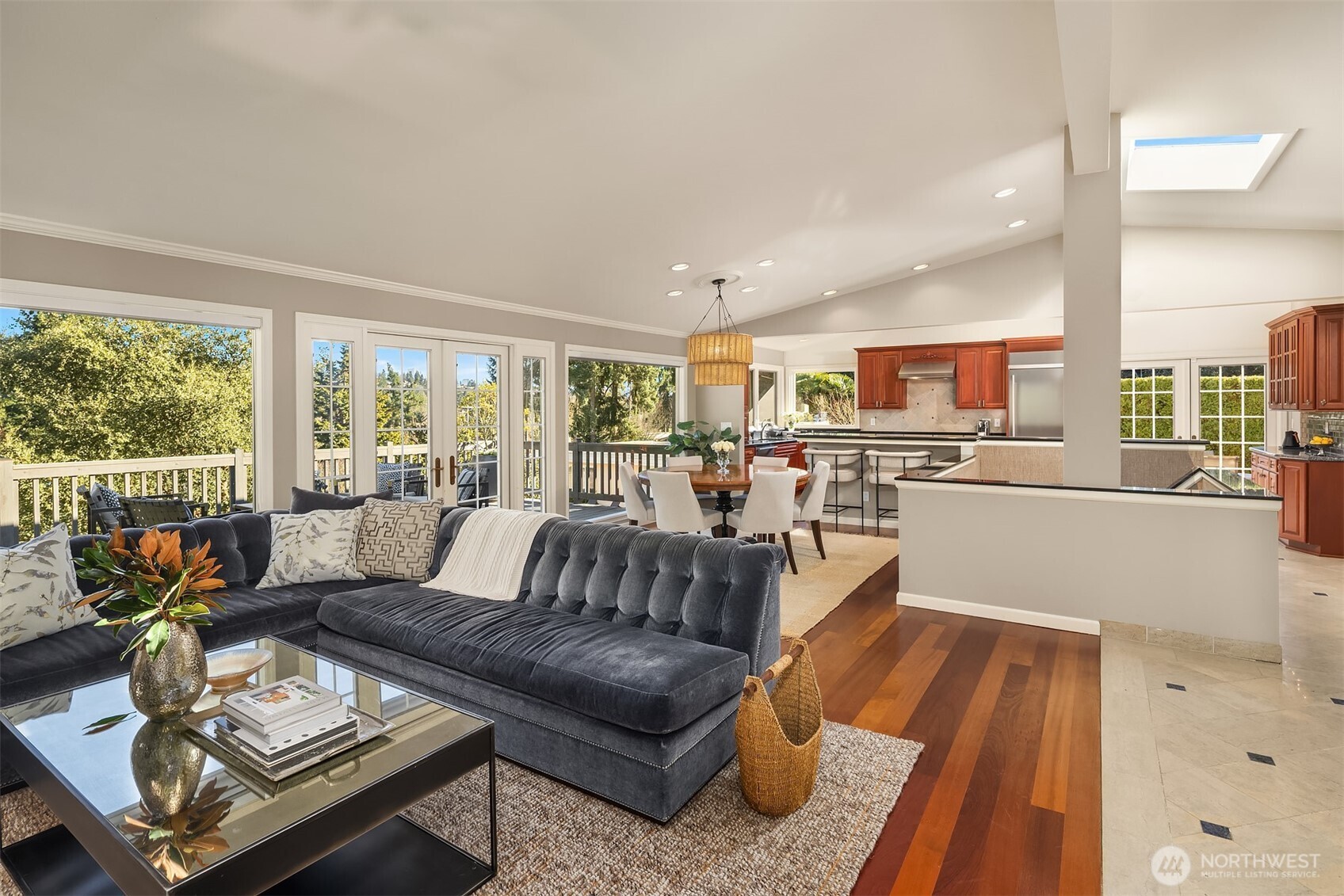 2414 79th Avenue NE, Medina, WA 98039