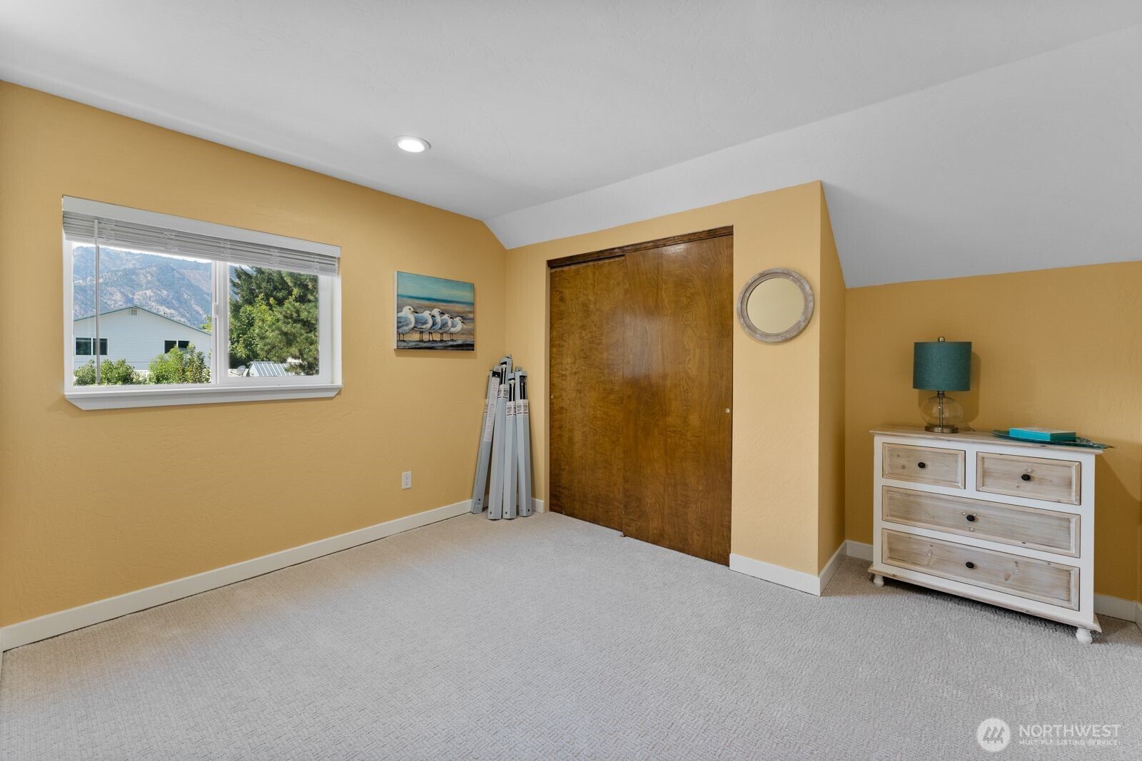 703 Boetzkes Avenue , Manson, WA 98831-9219