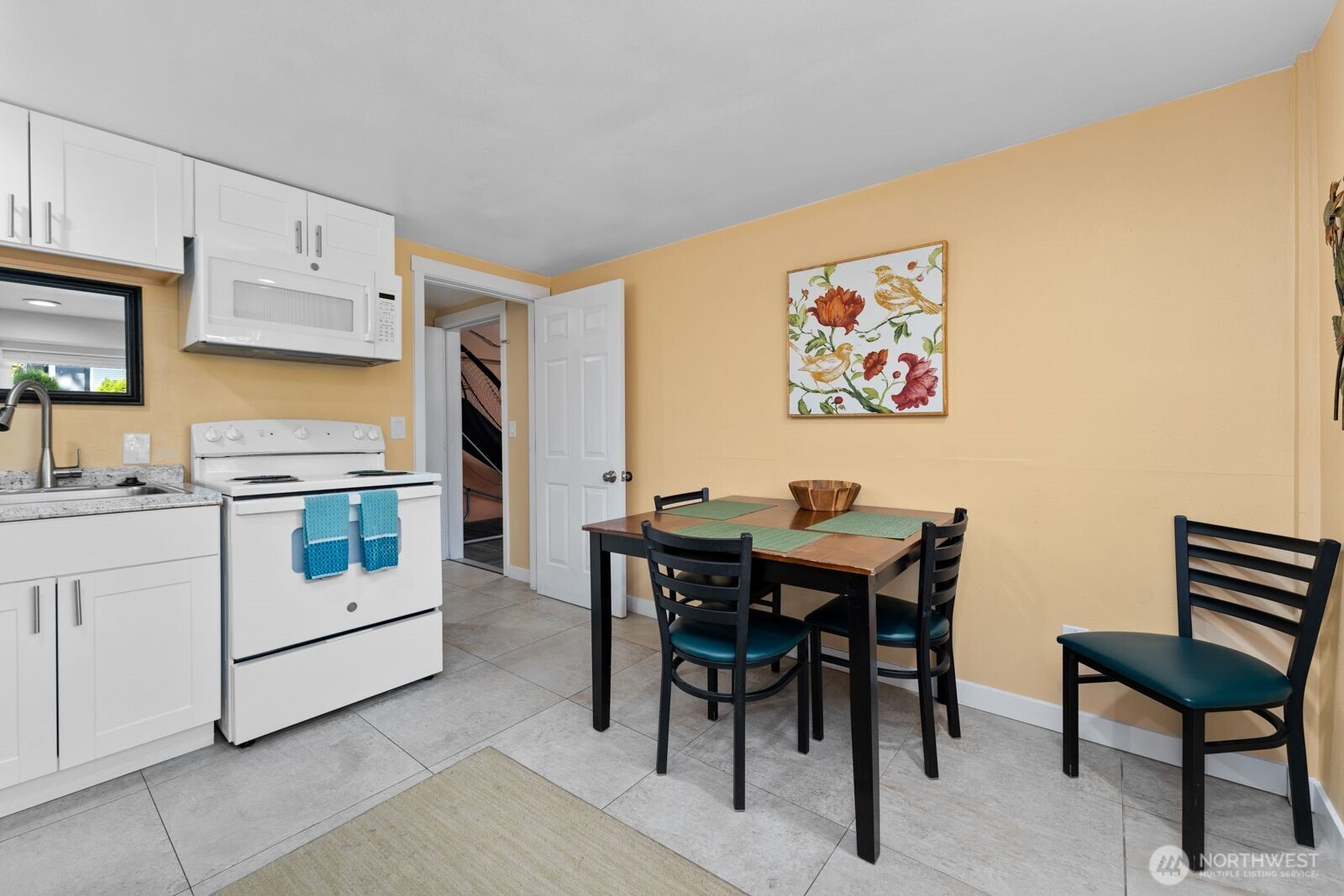 703 Boetzkes Avenue , Manson, WA 98831-9219