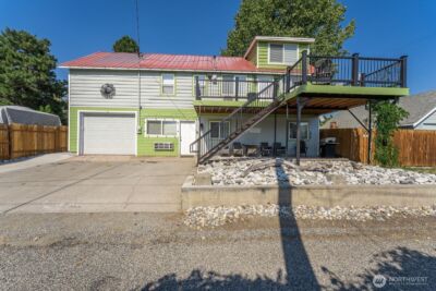 703 Boetzkes Avenue , Manson, WA 98831-9219 - Photo 3