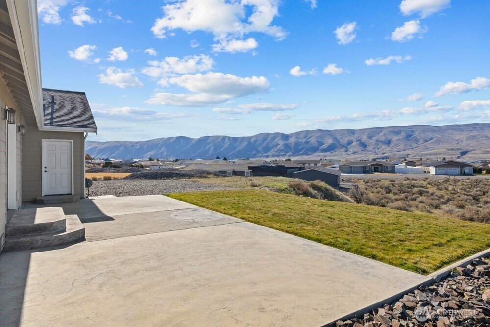 206 Moon River View SW, Mattawa, WA 99349