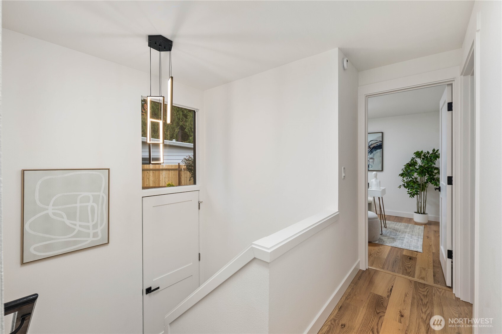 16802 NE 6th Place , Bellevue, WA 98008