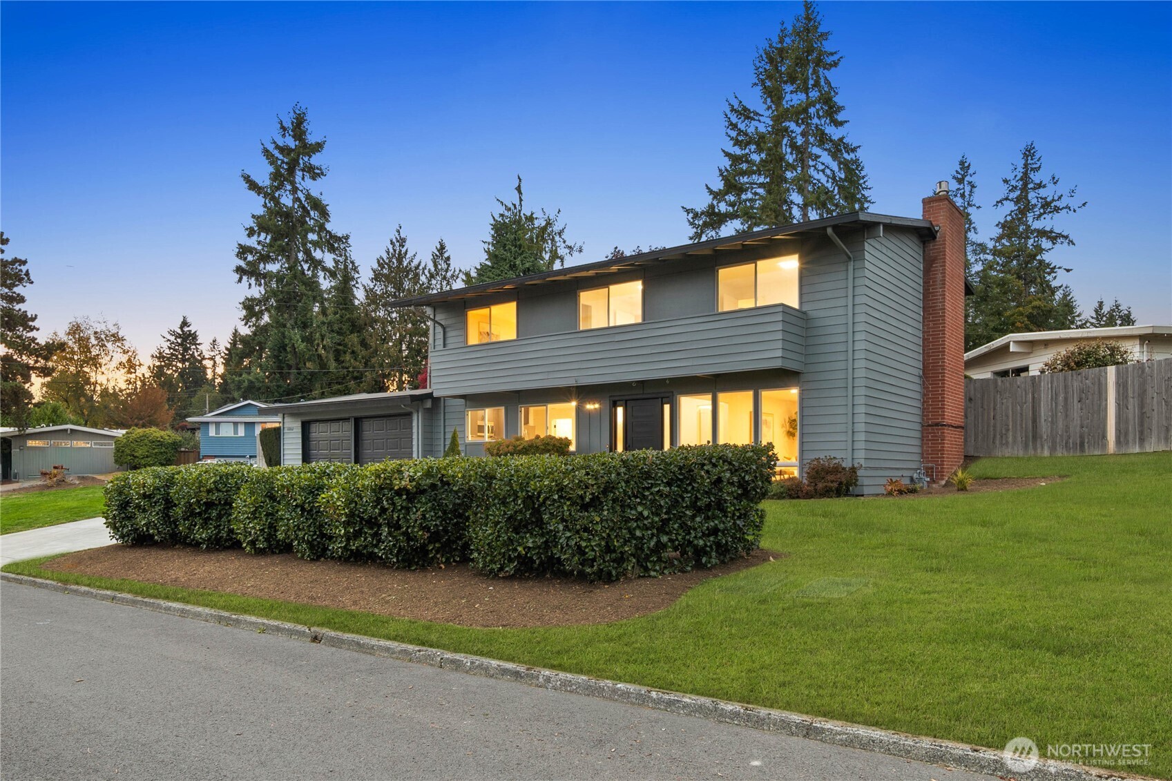 16802 NE 6th Place , Bellevue, WA 98008
