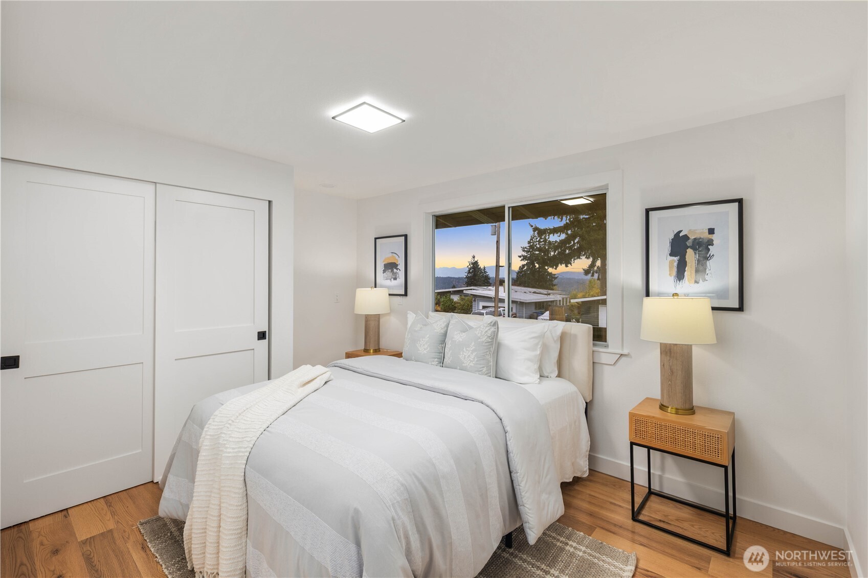 16802 NE 6th Place , Bellevue, WA 98008