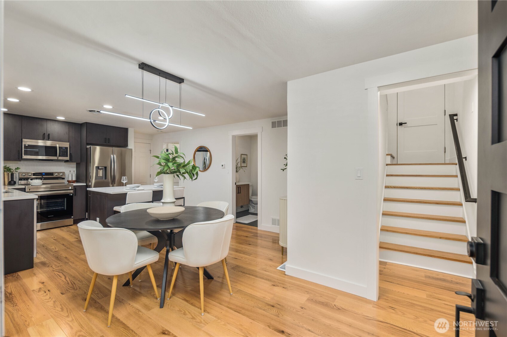 16802 NE 6th Place , Bellevue, WA 98008