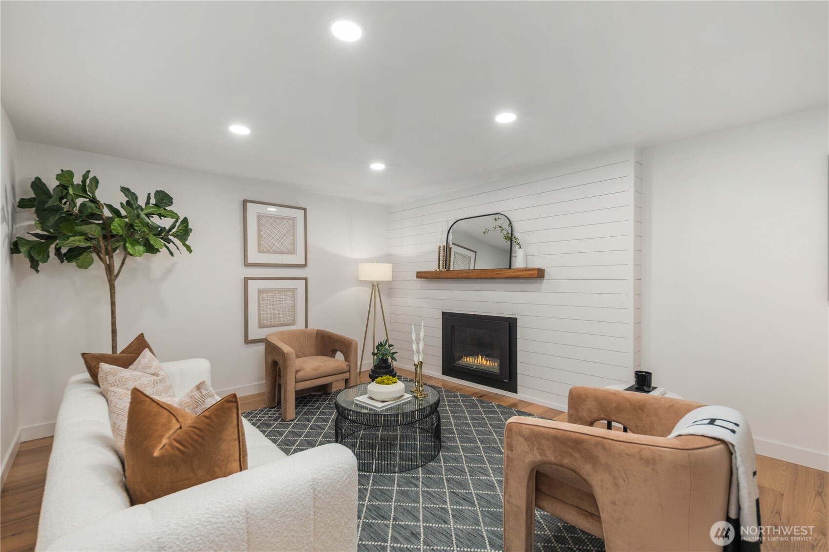 16802 NE 6th Place , Bellevue, WA 98008