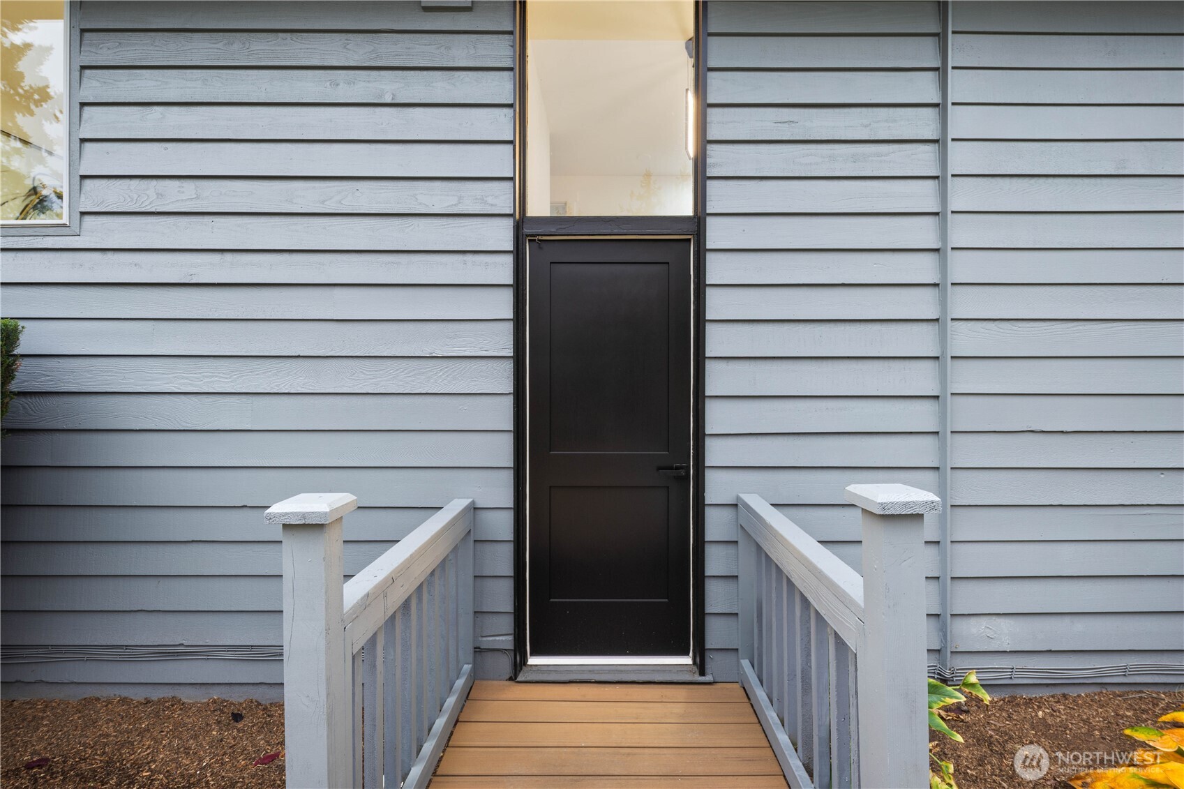 16802 NE 6th Place , Bellevue, WA 98008