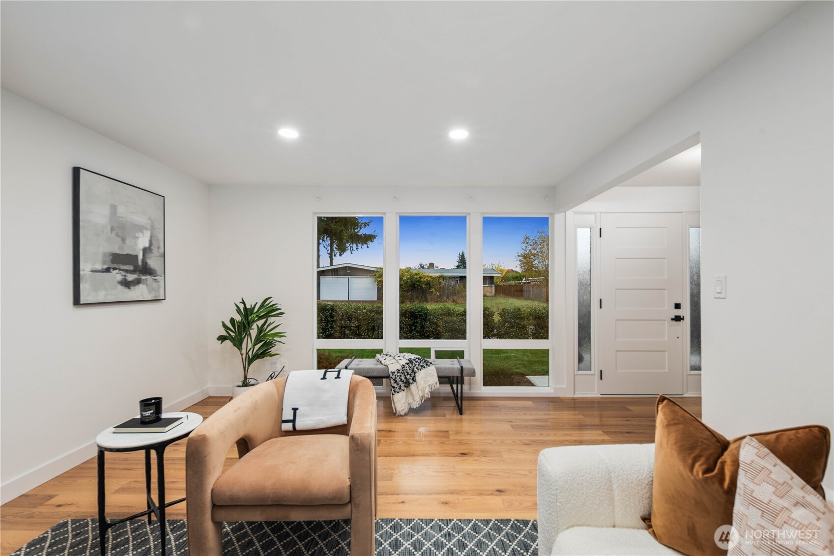 16802 NE 6th Place , Bellevue, WA 98008