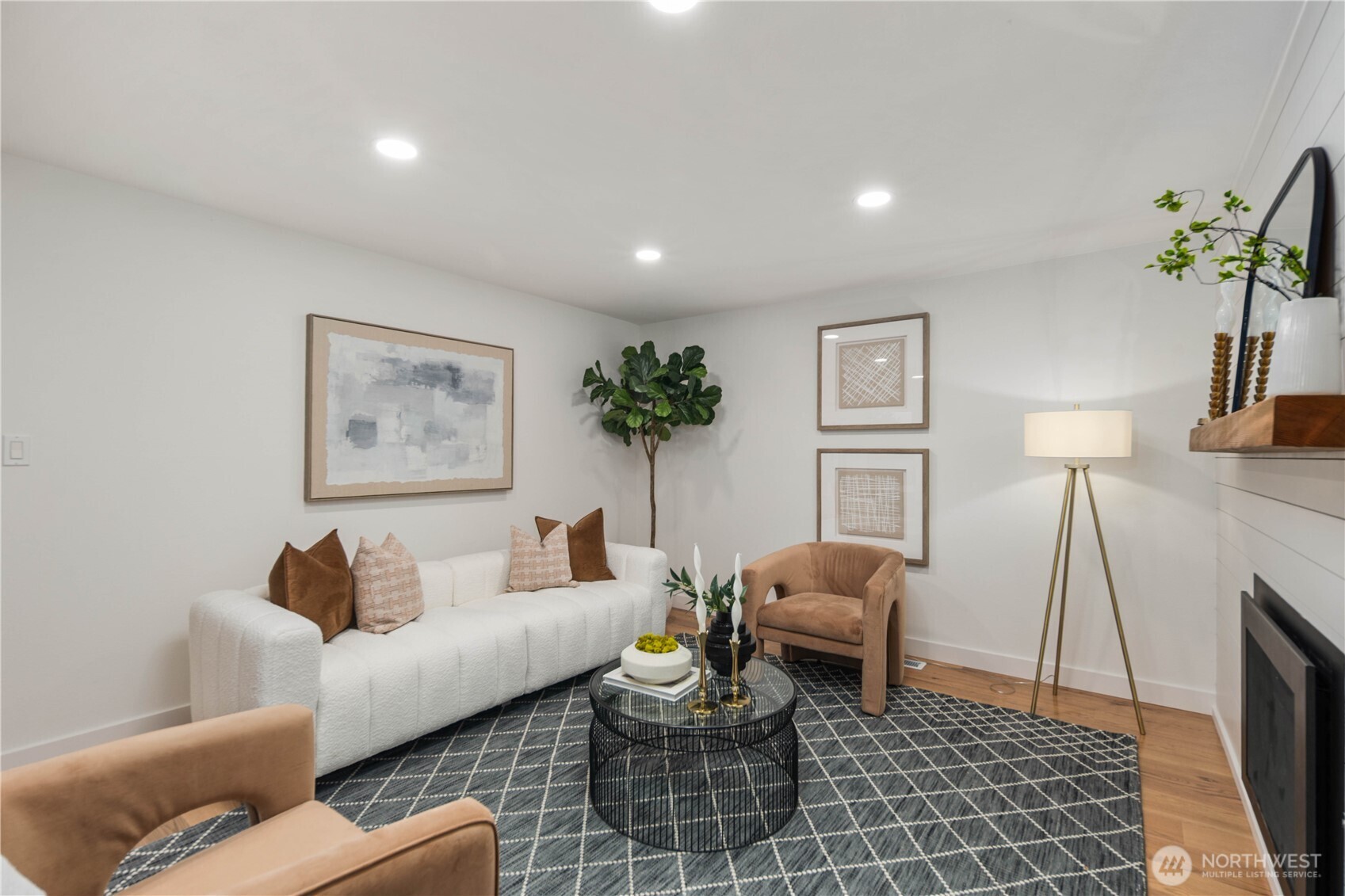 16802 NE 6th Place , Bellevue, WA 98008