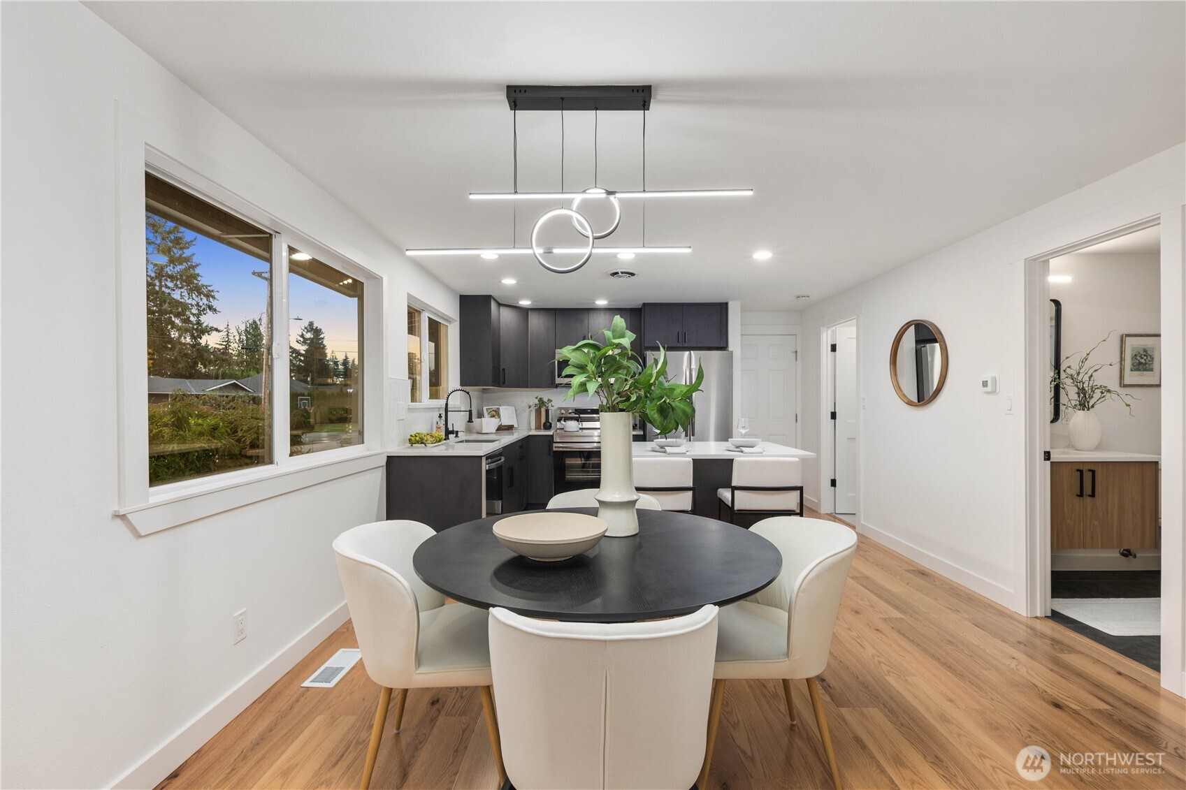 16802 NE 6th Place , Bellevue, WA 98008