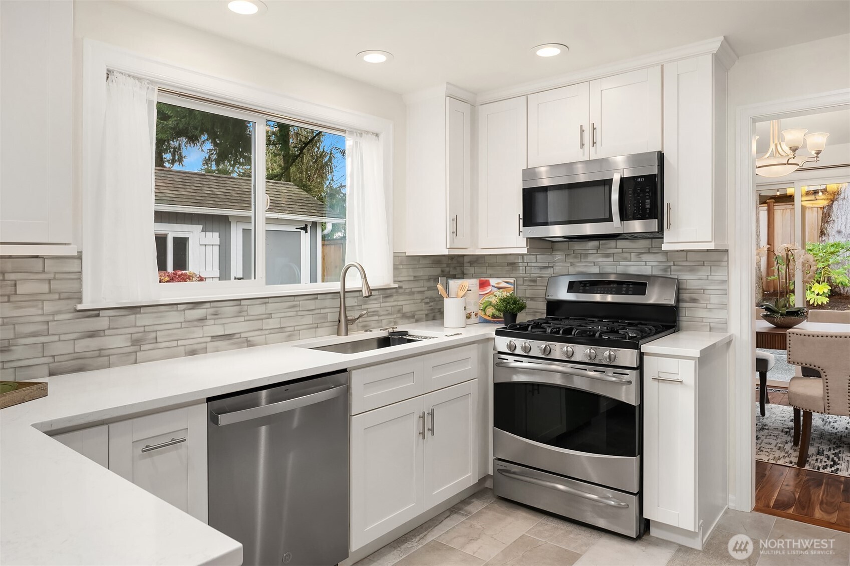 6203 144th Avenue NE, Redmond, WA 98052