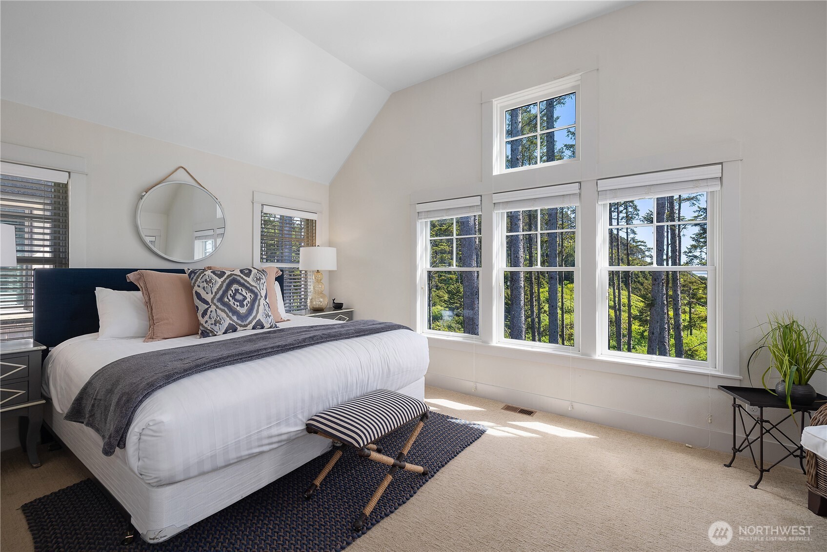 34 Seaside Lane , Pacific Beach, WA 98571