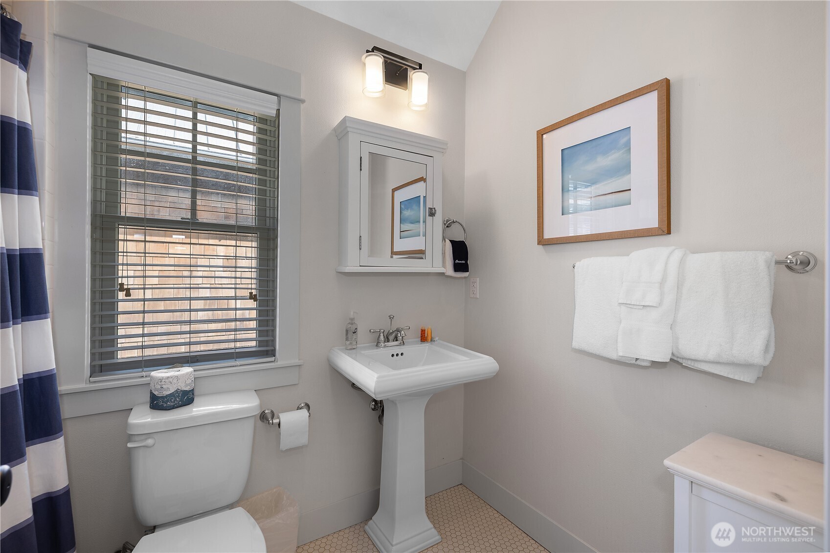 34 Seaside Lane , Pacific Beach, WA 98571