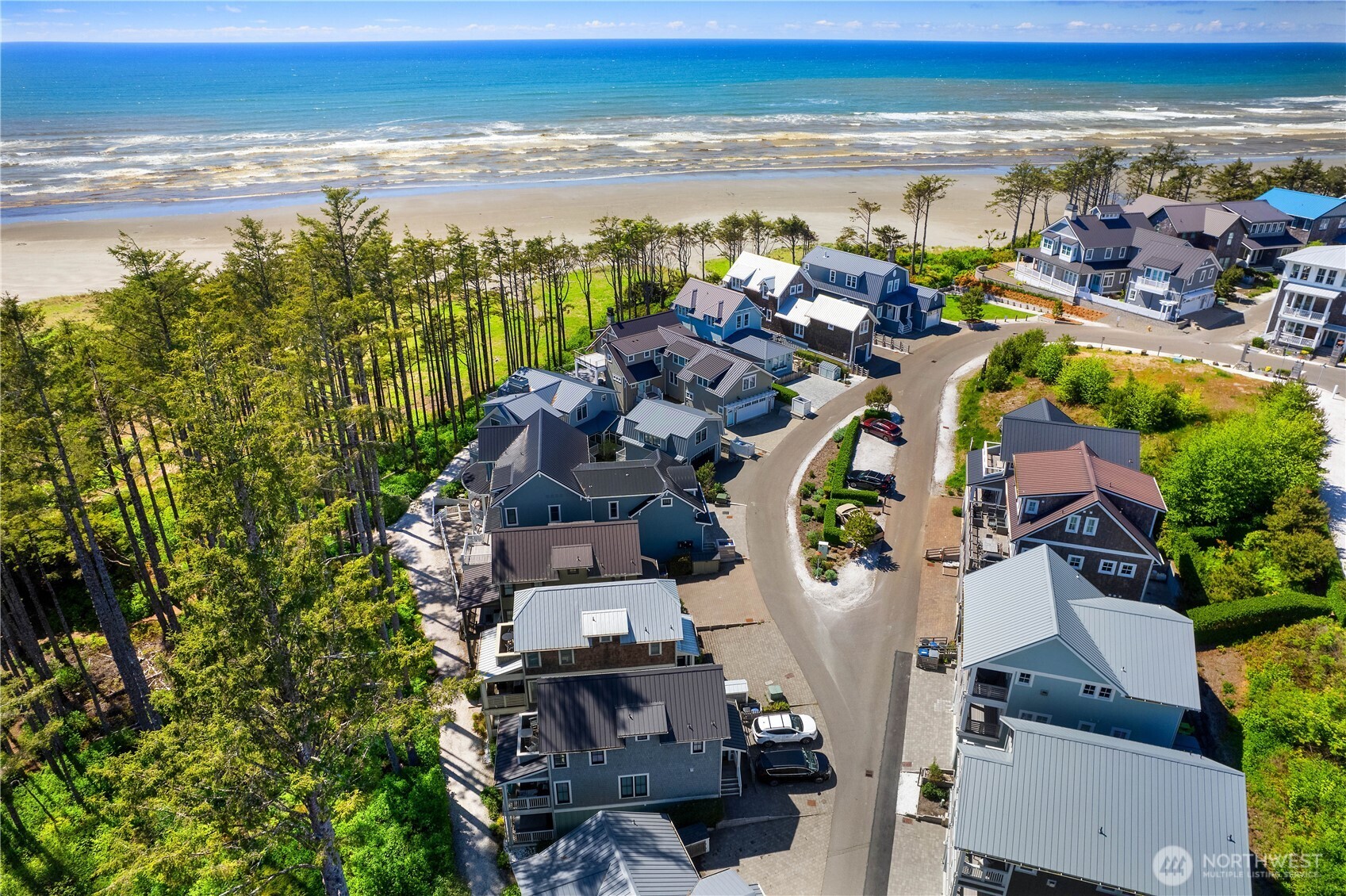 34 Seaside Lane , Pacific Beach, WA 98571