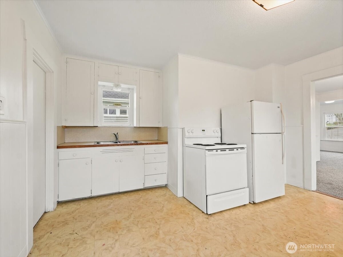 1929 11th Street , Bremerton, WA 98337