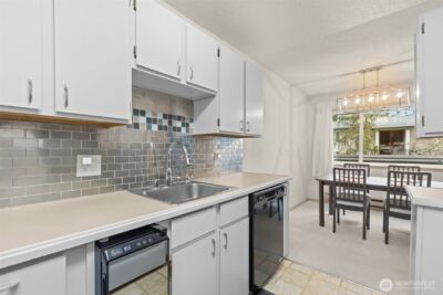 706 136th Place NE #C2, Bellevue, WA 98005 - Photo 16