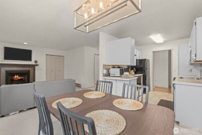 706 136th Place NE #C2, Bellevue, WA 98005 - Photo 2