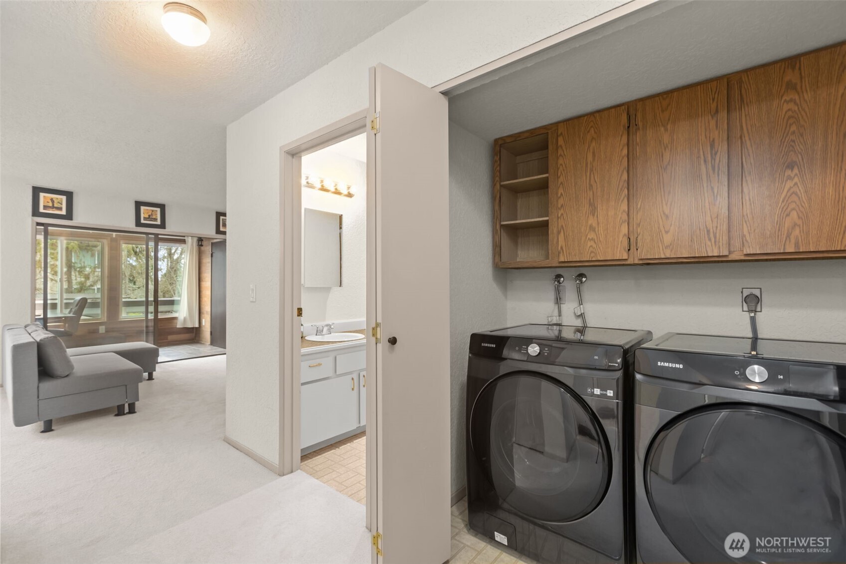 706 136th Place NE #C2, Bellevue, WA 98005