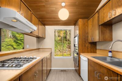 17304 143rd Place NE, Woodinville, WA 98072 - Photo 11