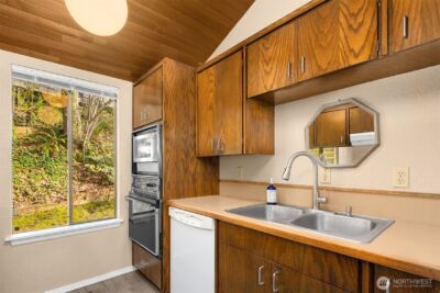 17304 143rd Place NE, Woodinville, WA 98072 - Photo 12