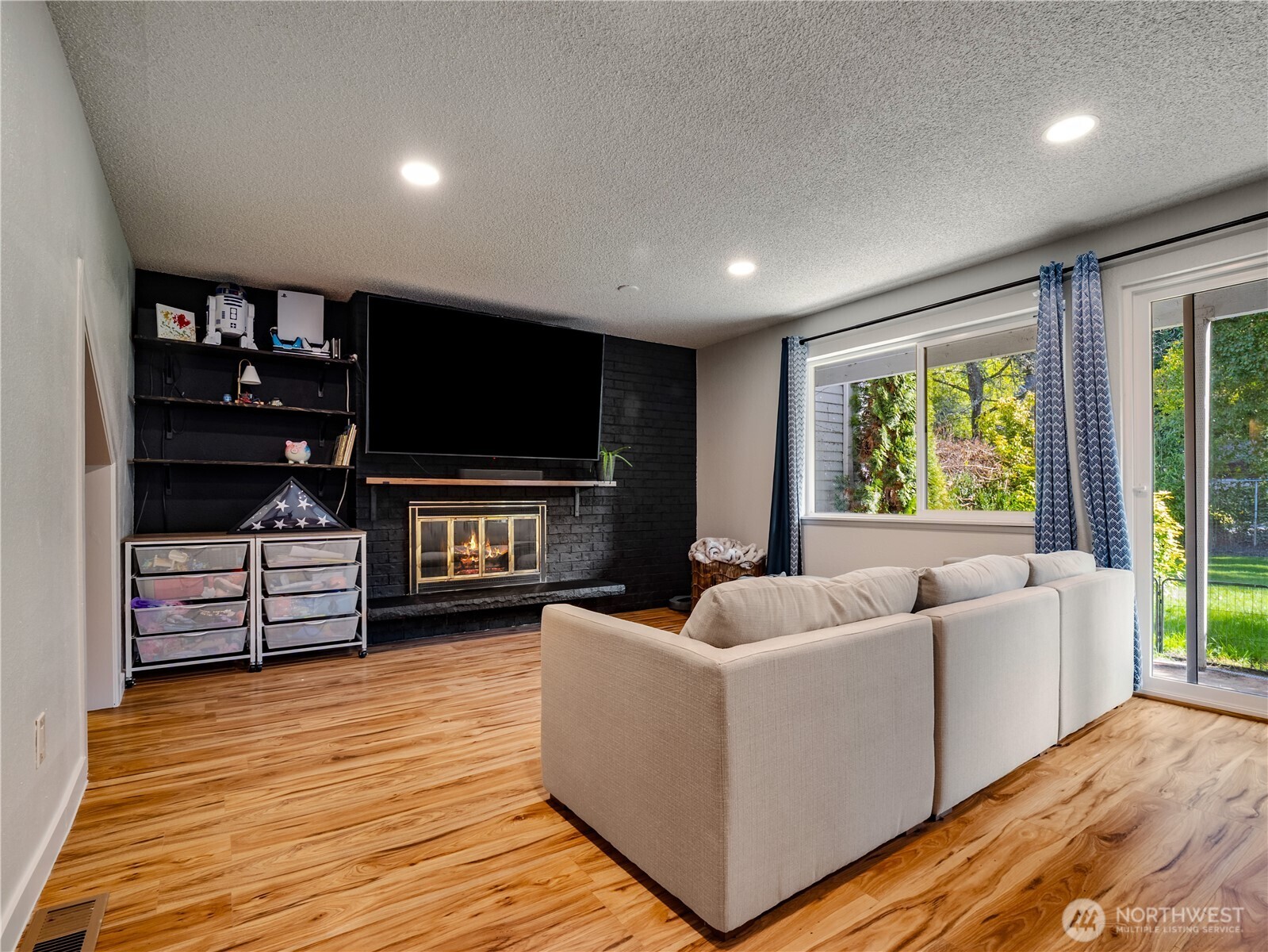 5531 Bridgeport Way W #B, University Place, WA 98467