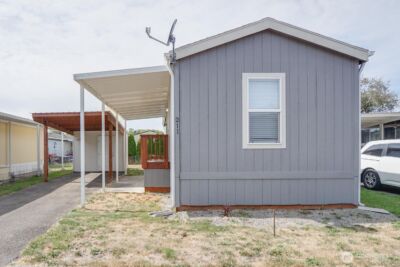 300 SW 7th Avenue #211, Battle Ground, WA 98604 - Photo 1