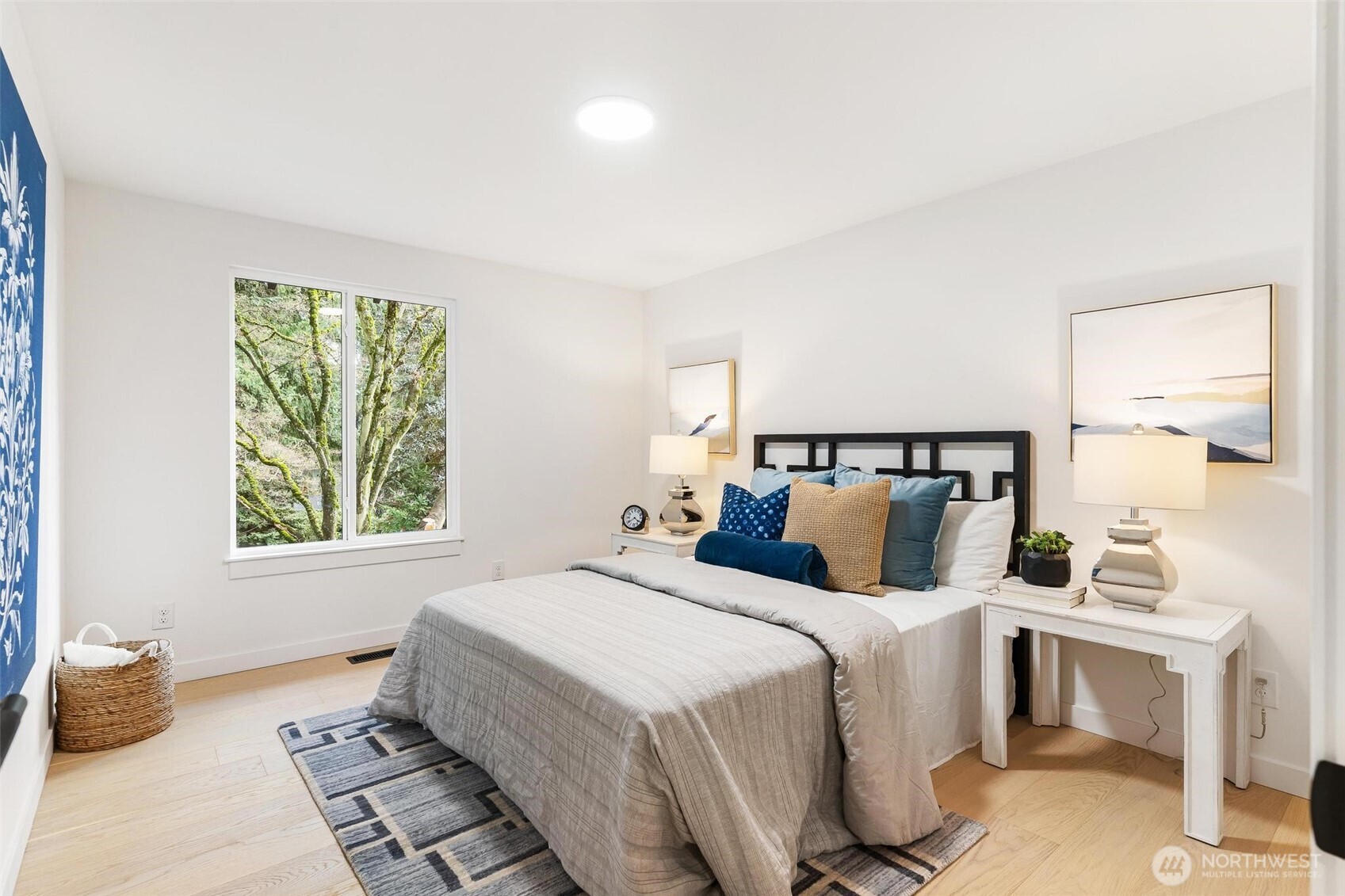 13163 93rd Avenue NE, Kirkland, WA 98034