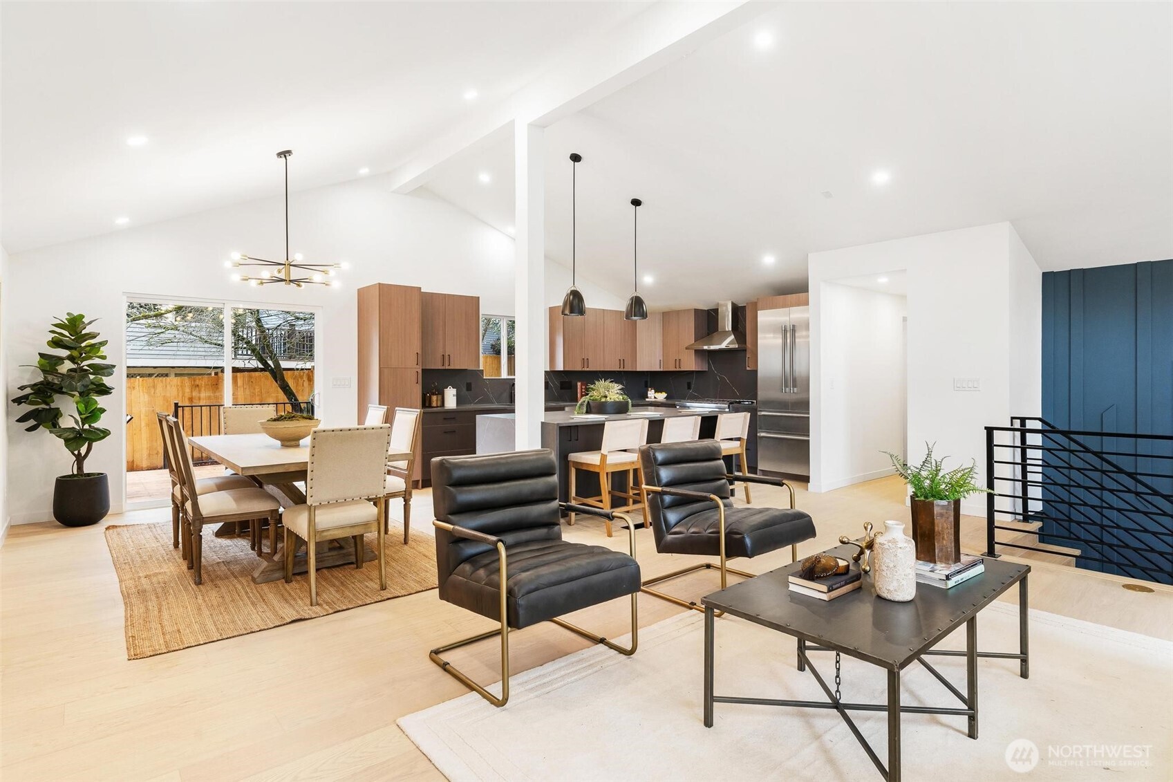 13163 93rd Avenue NE, Kirkland, WA 98034