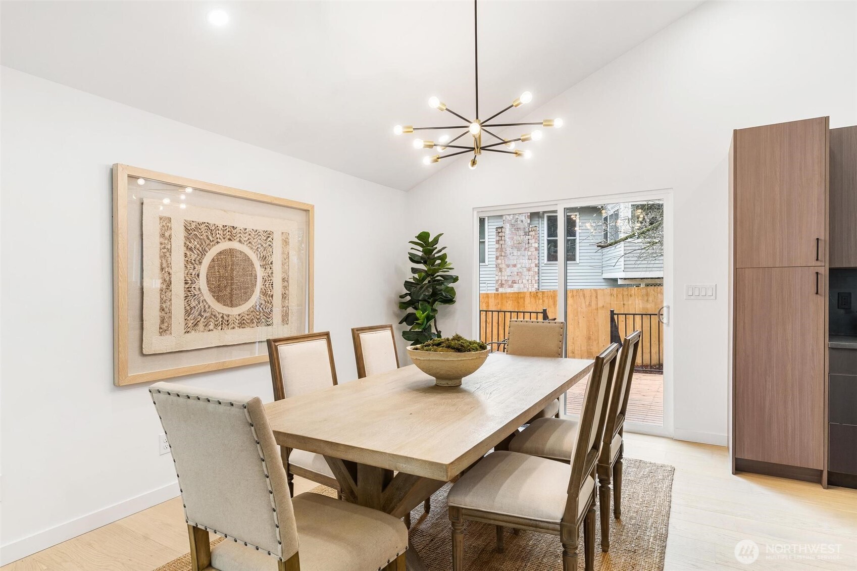 13163 93rd Avenue NE, Kirkland, WA 98034