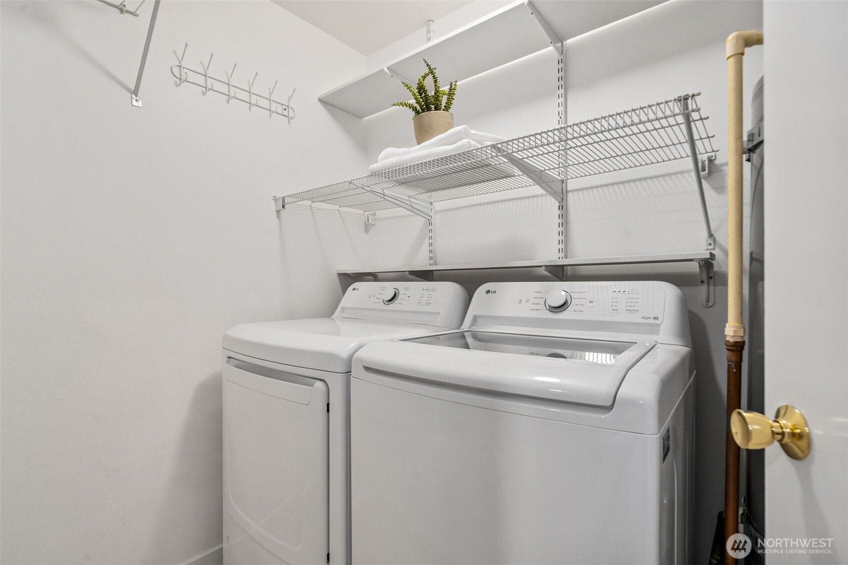 21985 Apollo Drive NE, Poulsbo, WA 98370