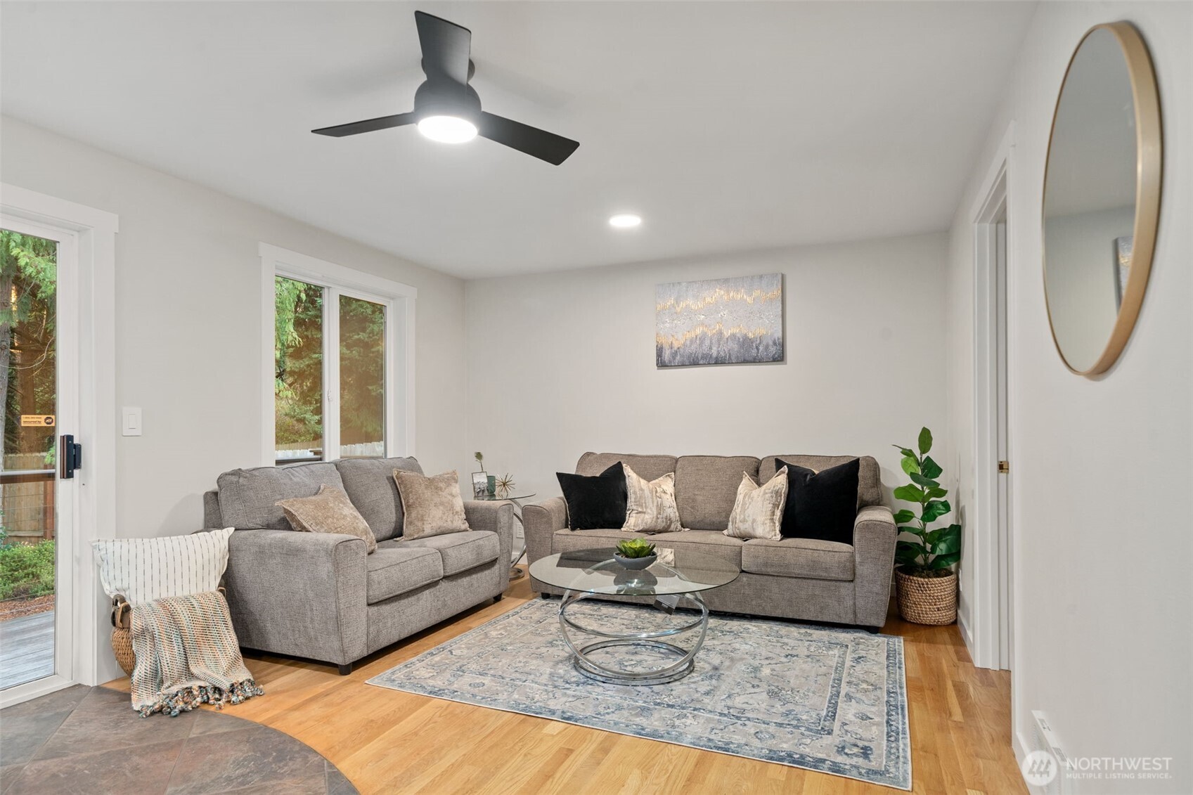 21985 Apollo Drive NE, Poulsbo, WA 98370