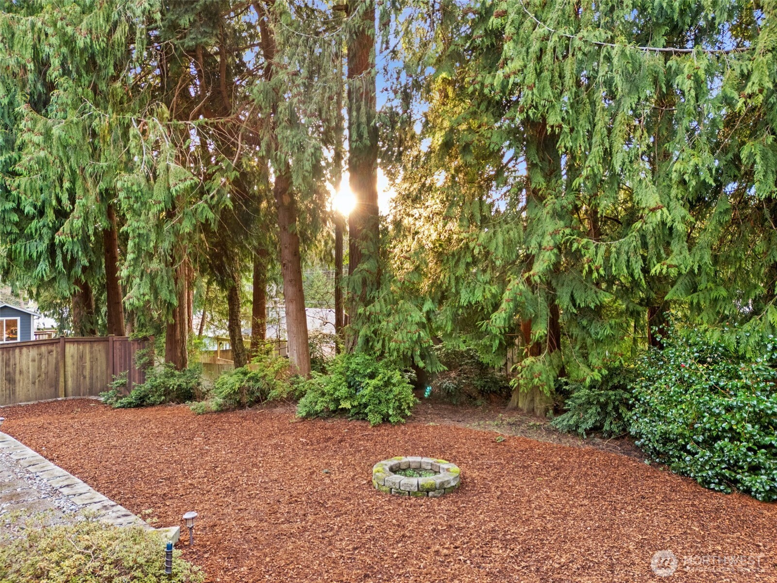 21985 Apollo Drive NE, Poulsbo, WA 98370